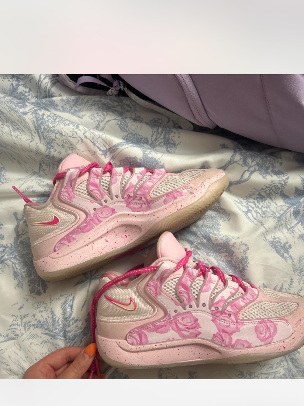 Nike KD 18 aunt pearls roses